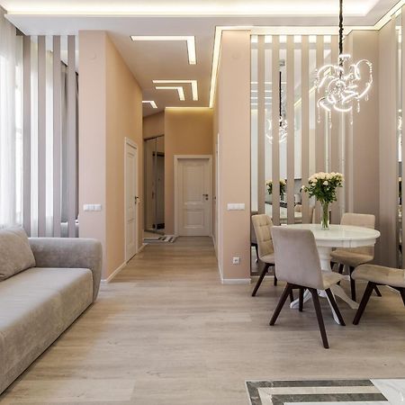 Royal Stylish Apartment In The Old City 리비프 외부 사진