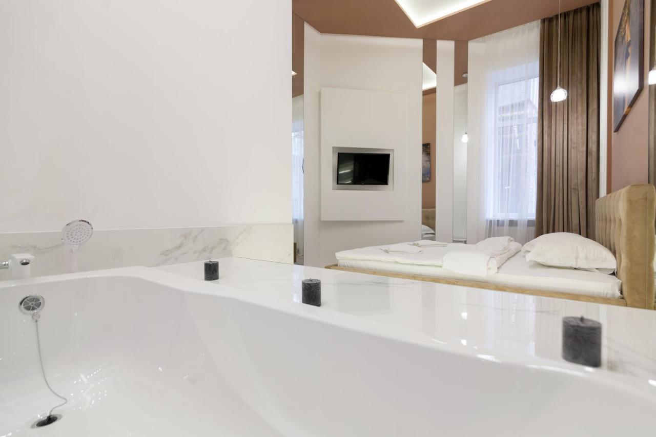 Royal Stylish Apartment In The Old City 리비프 외부 사진